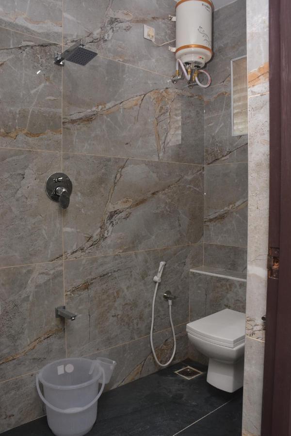 Arihanth Inn Vellore Zewnętrze zdjęcie
