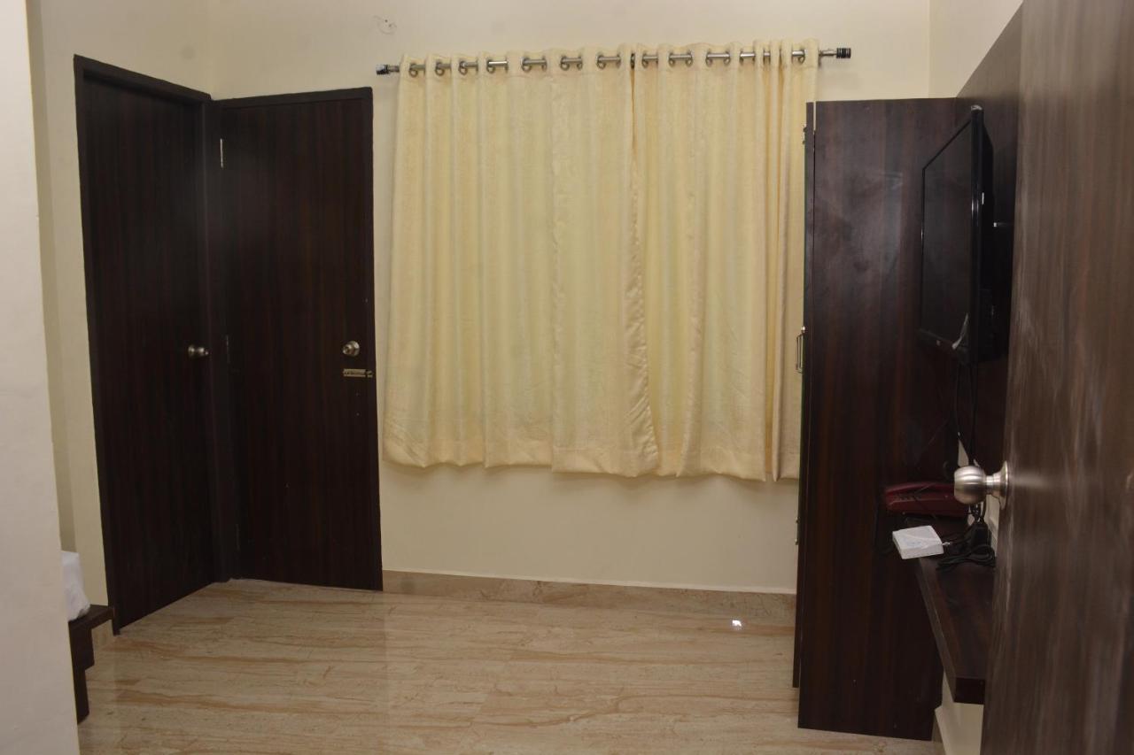 Arihanth Inn Vellore Zewnętrze zdjęcie